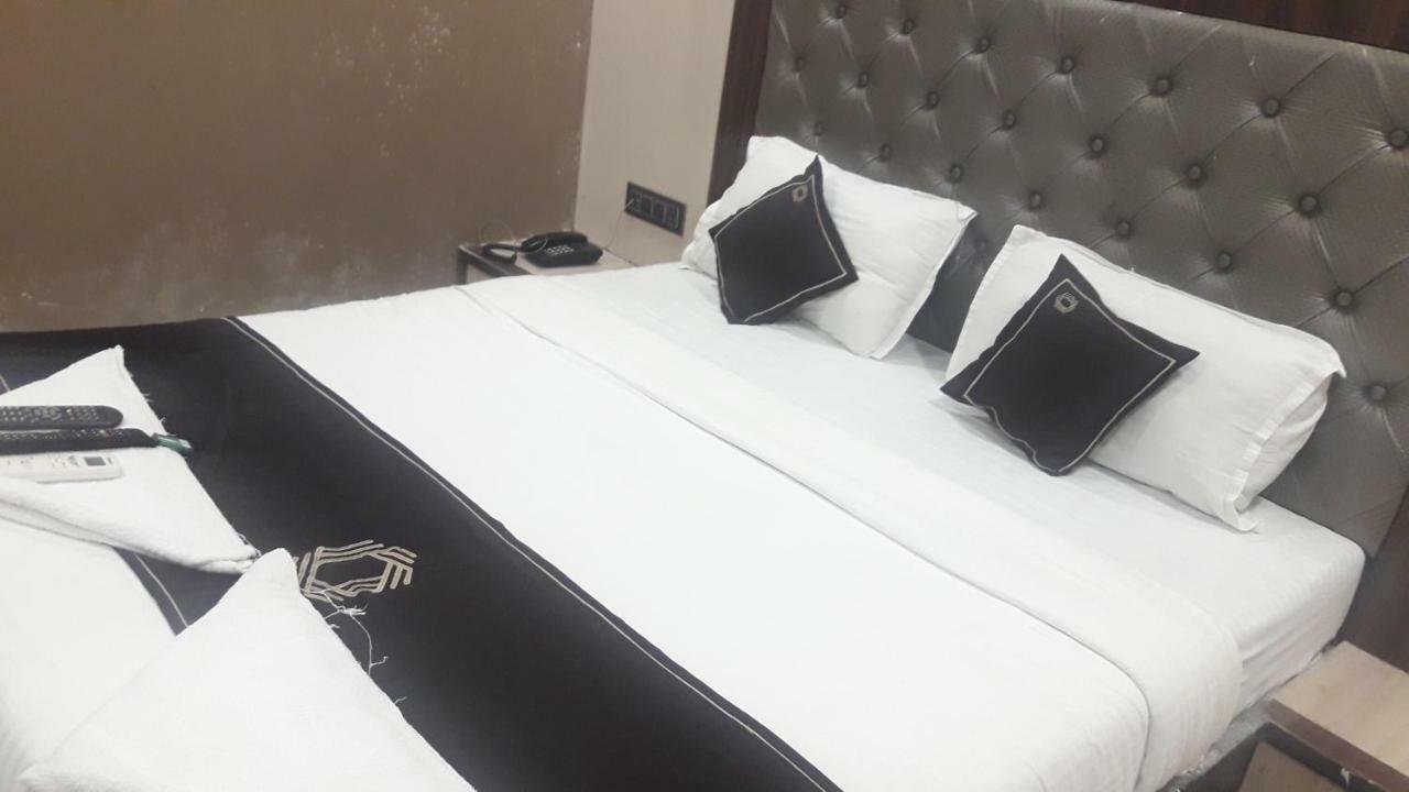 ホテルShine Hospitality ムンバイ エクステリア 写真