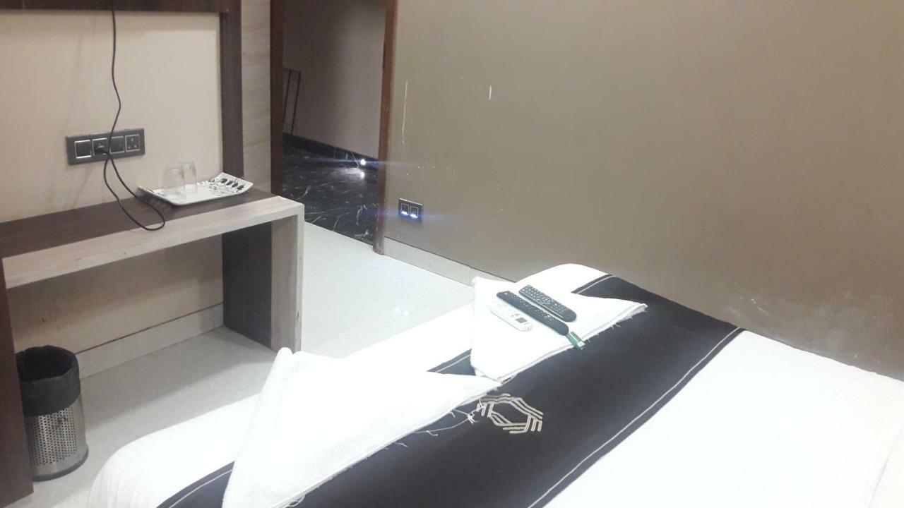 ホテルShine Hospitality ムンバイ エクステリア 写真
