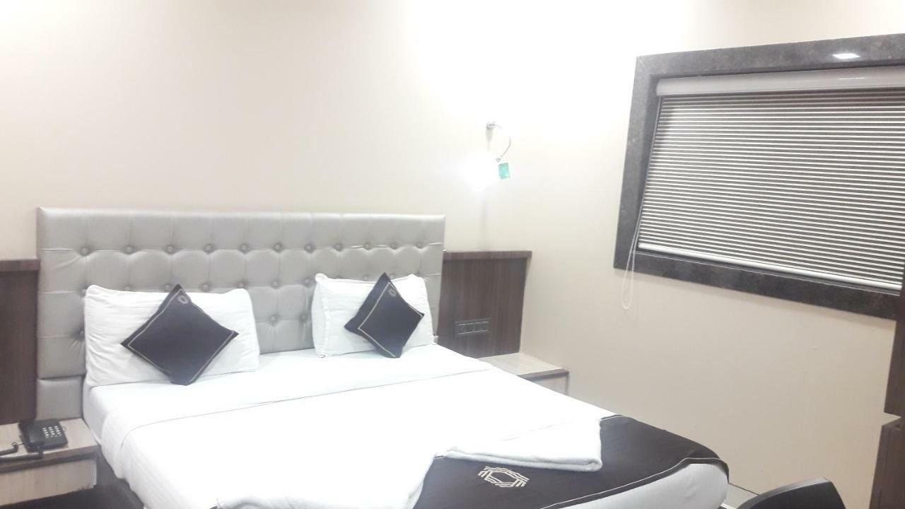 ホテルShine Hospitality ムンバイ エクステリア 写真