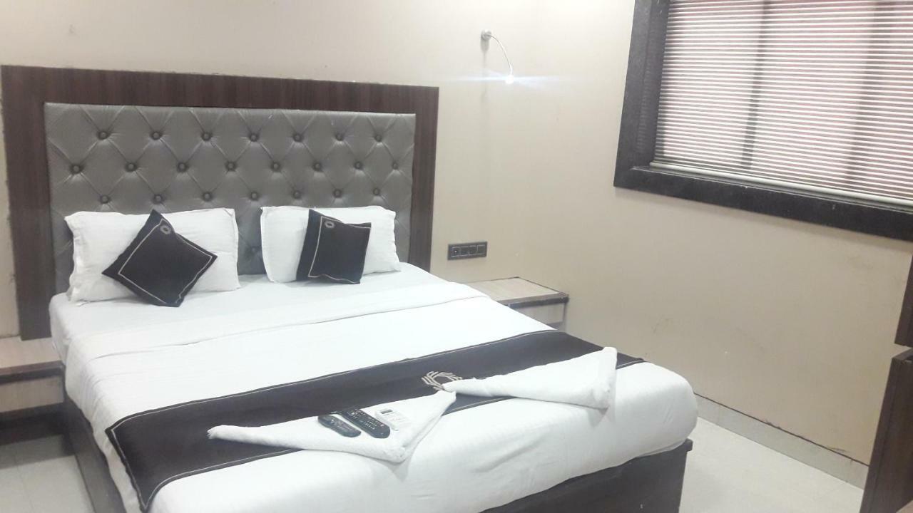 ホテルShine Hospitality ムンバイ エクステリア 写真